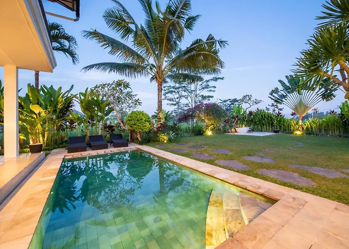 Andreyana 4br Pool, Sunrise & Mount Agung View * Ubud