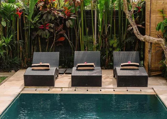 Andreyana 4br Pool, Sunrise & Mount Agung View *