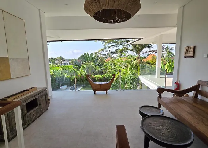 Andreyana 4br Pool, Sunrise & Mount Agung View Villa Ubud